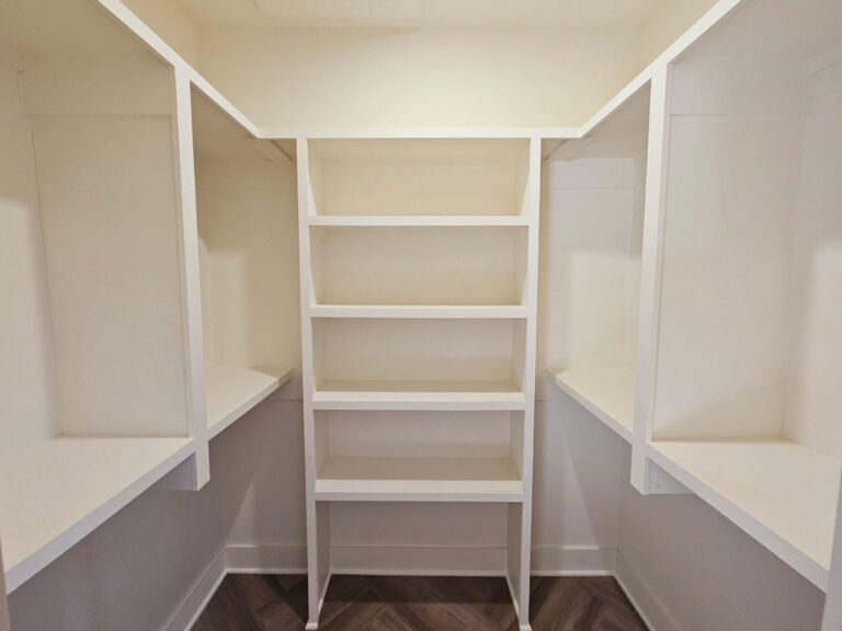 Closet x